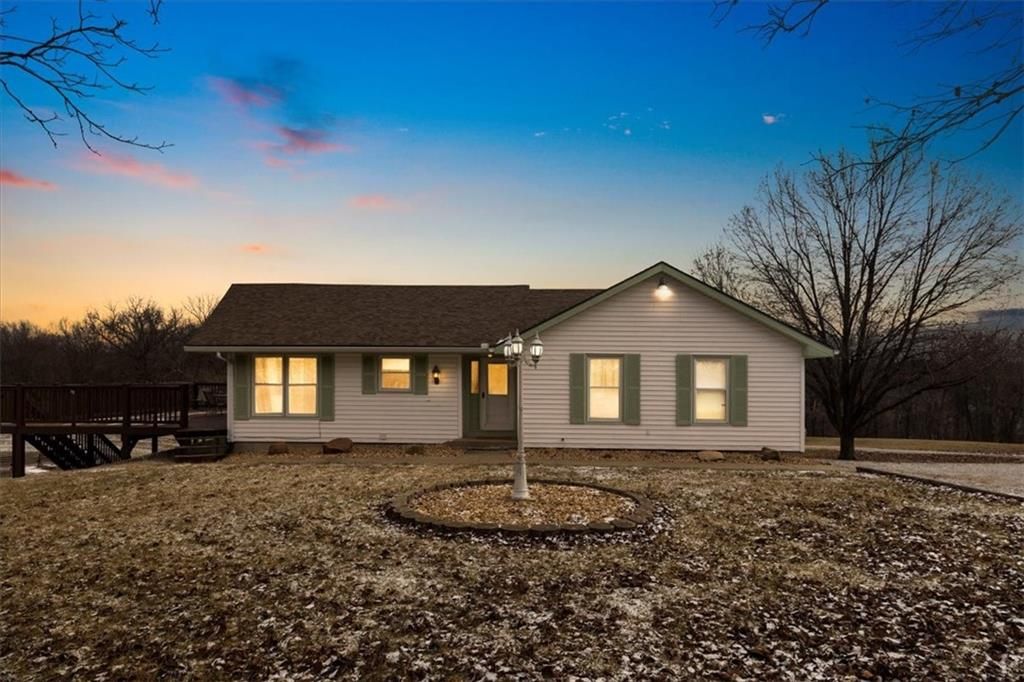 18123 Crestview Circle, Holt, MO 64048