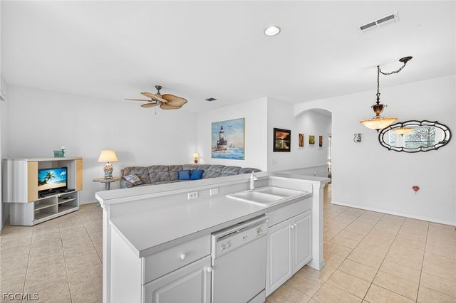 14205 Hilton Head DR, Fort Myers, FL 33919