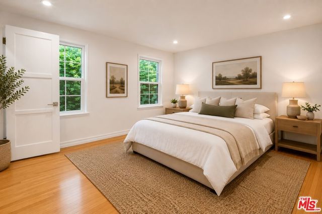 207 S Reeves Drive, Beverly Hills, CA 90212
