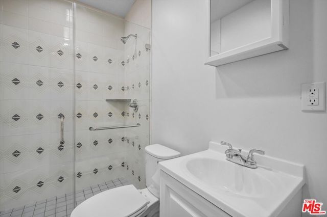 207 S Reeves Drive, Beverly Hills, CA 90212