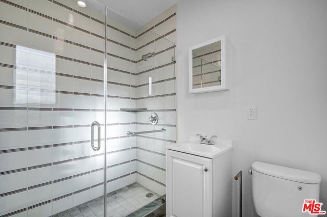 207 S Reeves Drive, Beverly Hills, CA 90212