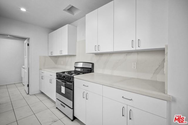 207 S Reeves Drive, Beverly Hills, CA 90212