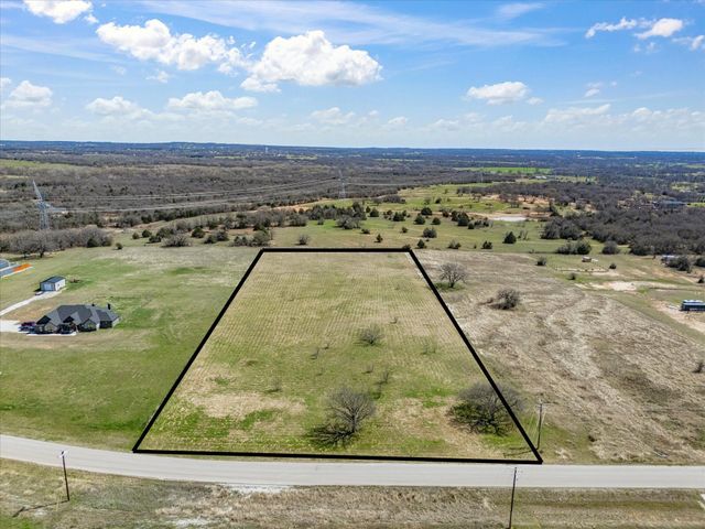 160 Rolling Hills Boulevard, Alvord, TX 76225