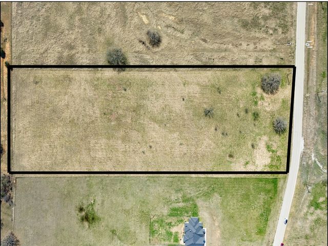 160 Rolling Hills Boulevard, Alvord, TX 76225
