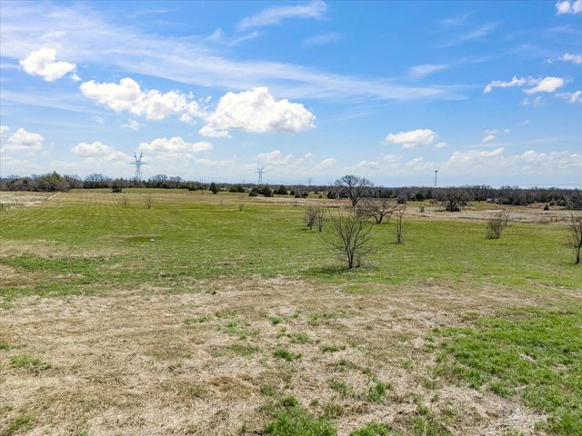 160 Rolling Hills Boulevard, Alvord, TX 76225