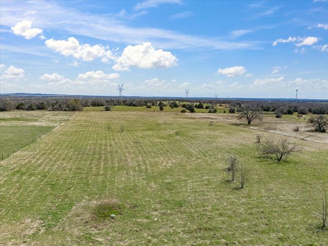 160 Rolling Hills Boulevard, Alvord, TX 76225