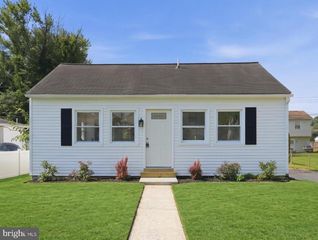 3 COMPRESSION CT, Middle River, MD 21220