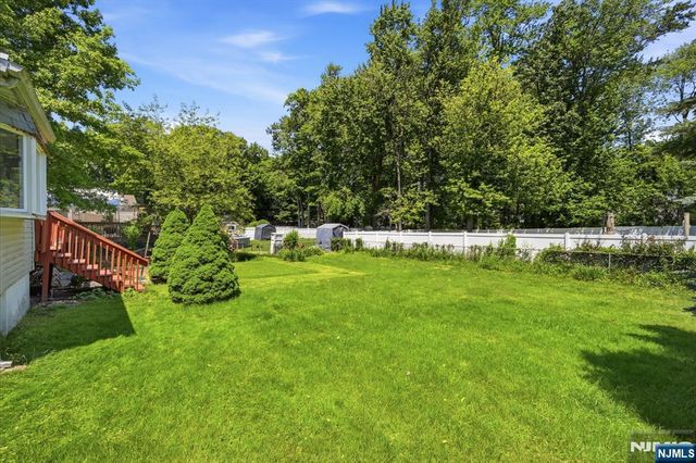 26 Hillside Terrace, Livingston, NJ 07039