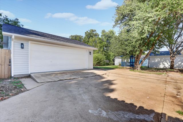 1204 Loma Alta Place, Cleburne, TX 76033