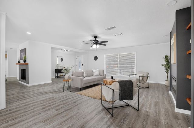 1204 Loma Alta Place, Cleburne, TX 76033