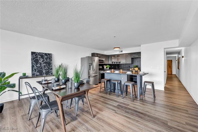 2222 Detroit Avenue 605, Cleveland, OH 44113