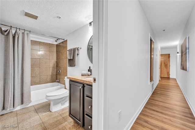 2222 Detroit Avenue 605, Cleveland, OH 44113