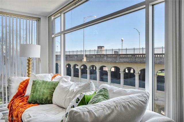 2222 Detroit Avenue 605, Cleveland, OH 44113