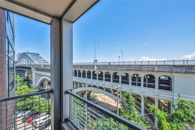 2222 Detroit Avenue 605, Cleveland, OH 44113
