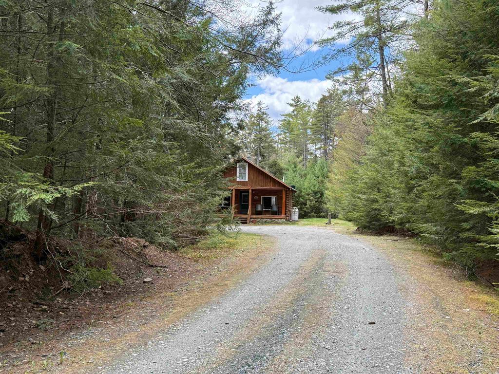 37 Maple Road, Canaan, NH 03741