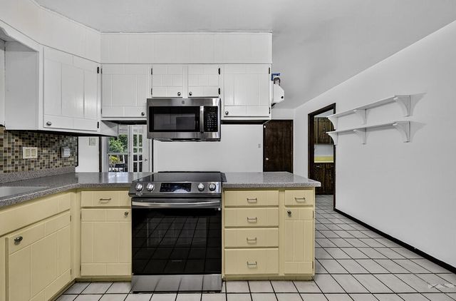 420 W Player Dr, Pueblo West, CO 81007
