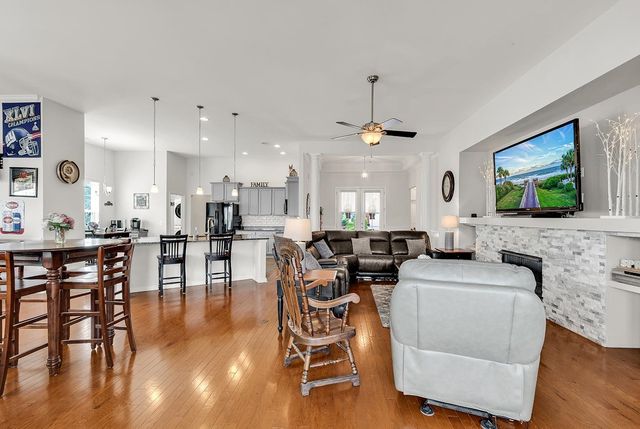 609 Chatman Ct., Murrells Inlet, SC 29576