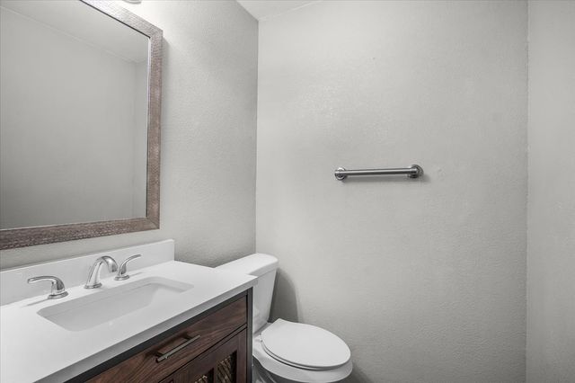 4010 Southern Charm Court, Arlington, TX 76016
