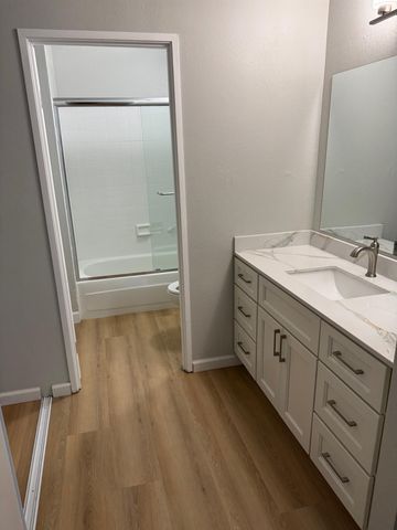 555 Pierce St 1030, Albany, CA 94706