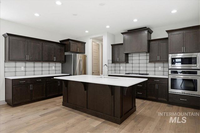 3755 S Harris Ranch Ave., Boise, ID 83716