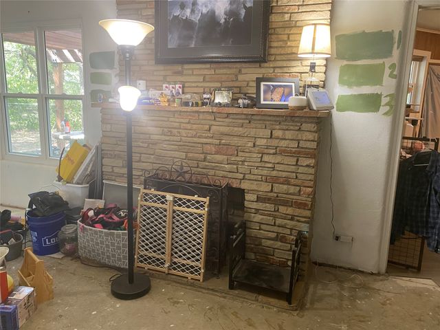 715 Morningside Drive, Mineral Wells, TX 76067