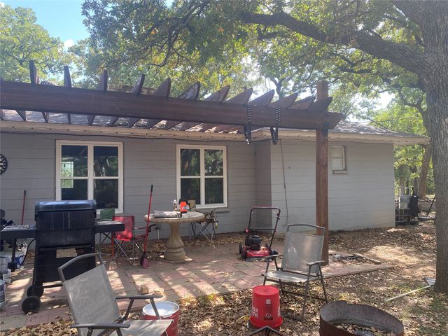 715 Morningside Drive, Mineral Wells, TX 76067