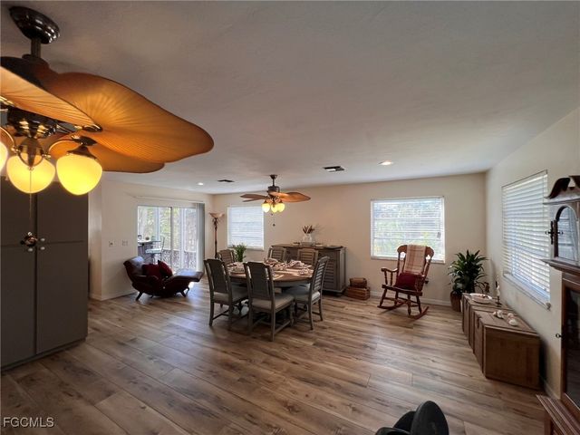 9225 Dimmick DR, Sanibel, FL 33957