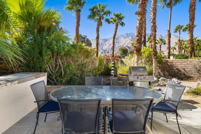 2900 S Redwood Drive, Palm Springs, CA 92262
