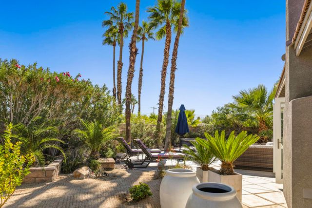 2900 S Redwood Drive, Palm Springs, CA 92262