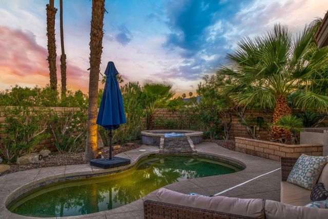 2900 S Redwood Drive, Palm Springs, CA 92262