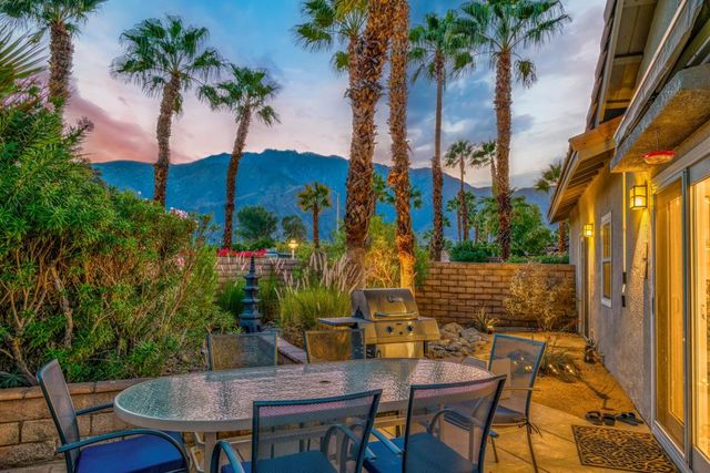 2900 S Redwood Drive, Palm Springs, CA 92262