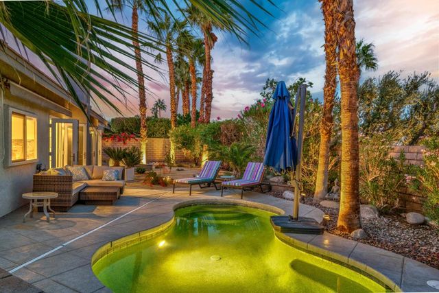 2900 S Redwood Drive, Palm Springs, CA 92262