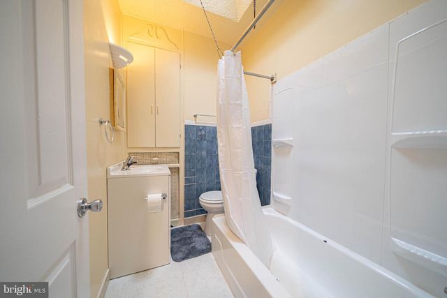 6321 MARSDEN ST, Philadelphia, PA 19135