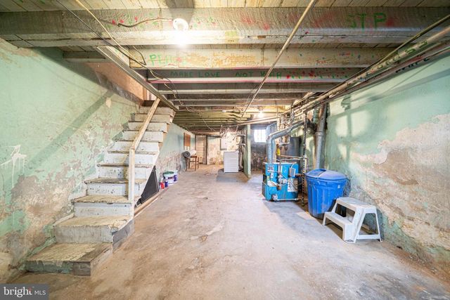 6321 MARSDEN ST, Philadelphia, PA 19135