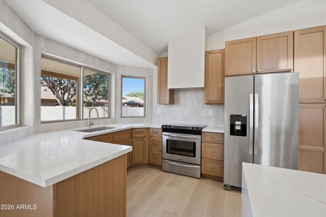 2405 W GREGG Drive, Chandler, AZ 85224