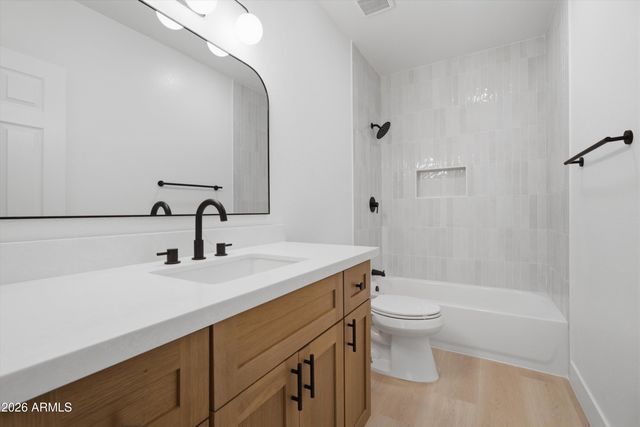 2405 W GREGG Drive, Chandler, AZ 85224