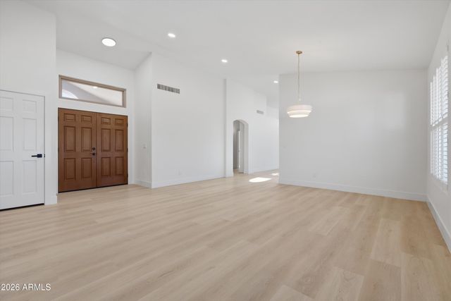 2405 W GREGG Drive, Chandler, AZ 85224