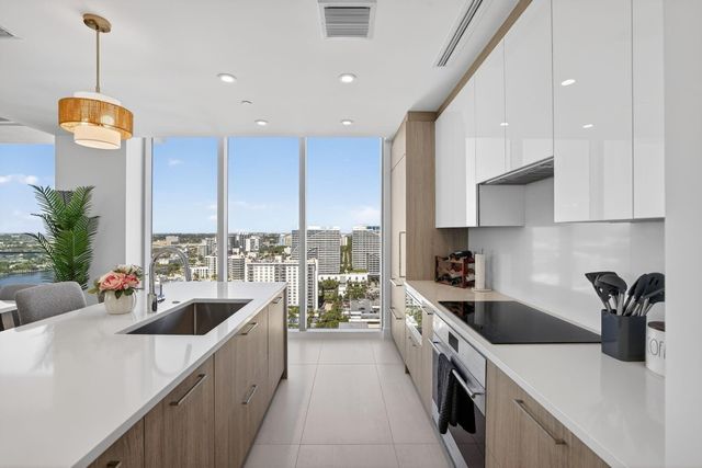 151 N Seabreeze Boulevard 2103-E, Fort Lauderdale, FL 33304