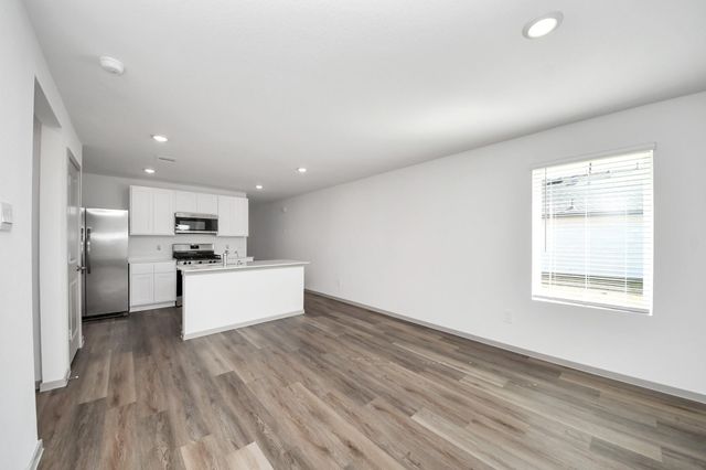 1018 Bluegill Lane, Alvin, TX 77511