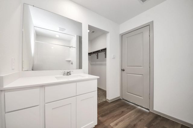 1018 Bluegill Lane, Alvin, TX 77511