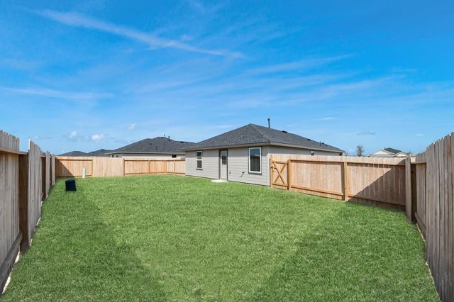 1018 Bluegill Lane, Alvin, TX 77511