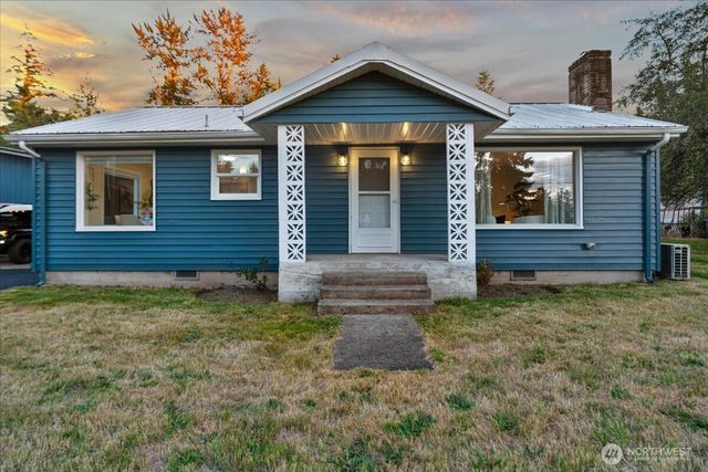 14722 Kapowsin Highway E, Graham, WA 98338