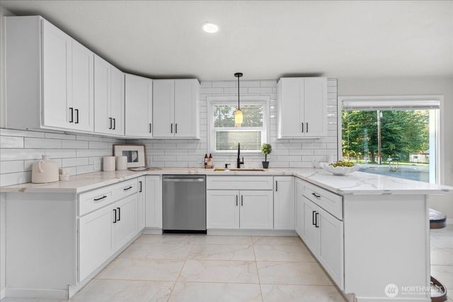 14722 Kapowsin Highway E, Graham, WA 98338