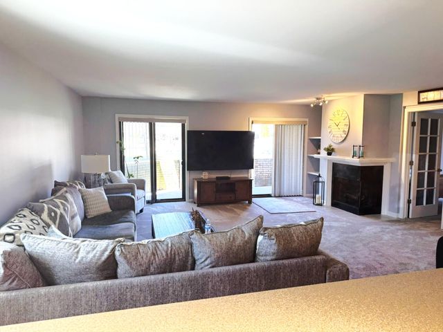 21046 Boulder Circle, Northville City, MI 48167