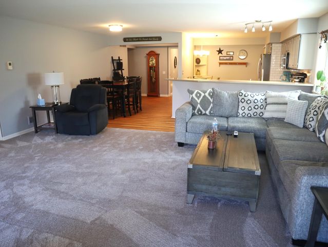 21046 Boulder Circle, Northville City, MI 48167