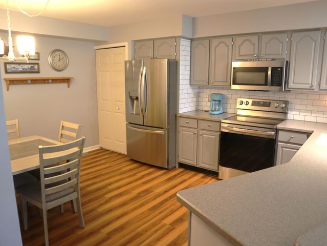 21046 Boulder Circle, Northville City, MI 48167