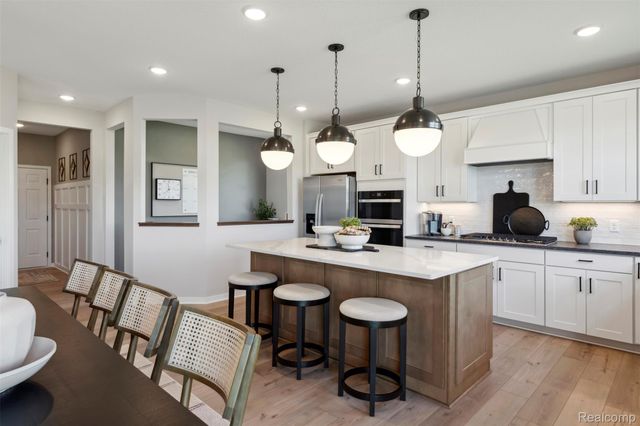 655 Gretchen Lane, Saline, MI 48176