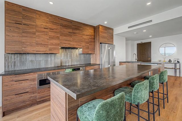 2001 Holcombe Boulevard 3305, Houston, TX 77030