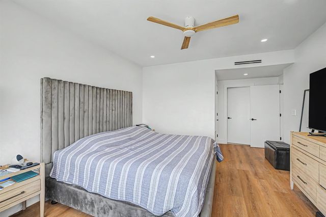 2001 Holcombe Boulevard 3305, Houston, TX 77030
