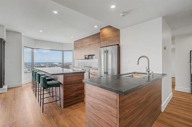2001 Holcombe Boulevard 3305, Houston, TX 77030